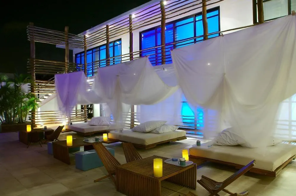Hotel Deseo Playa del Carmen