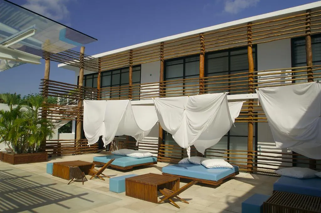 Deseo Hotel Playa del Carmen